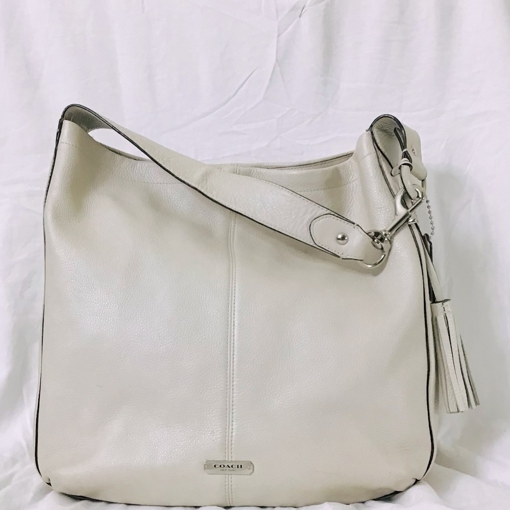 VINTAGE Coach Avery Pebble Leather Hobo Shoulder Bag